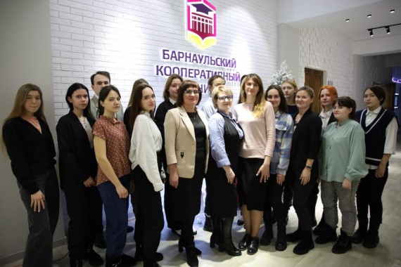 Студенты Барнаульского кооперативного техникума успешно сдали демонстрационный экзамен по компетенции R63 &laquo;Социальная работа&raquo;