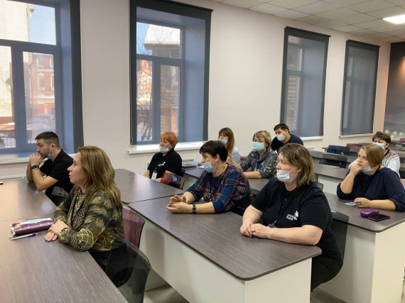 Дизайн-сессия &laquo;Презентация инновационных предпринимательских продуктов для школьников и студентов&raquo;.