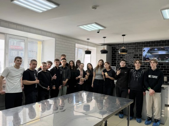 Вкусное гостеприимство: гости из Поспелихинской СОШ в Барнаульском кооперативном техникуме !