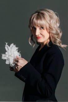 Руководитель направления "Креативные индустрии" Барнаульского кооперативного техникума - эксперт-консультант Межрегионального центра народных художественных промыслов (г.Суздаль)