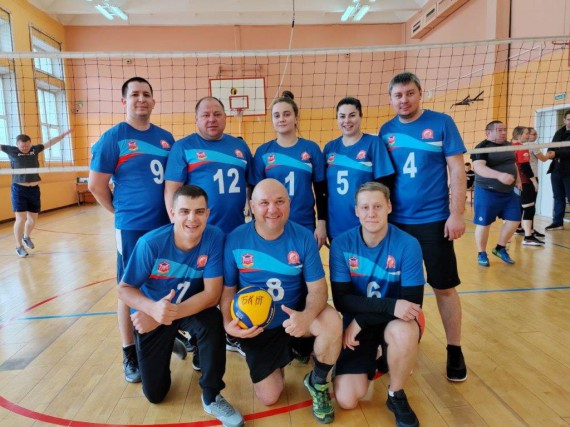 Преподаватели Барнаульского кооперативного техникума – призеры соревнований по волейболу